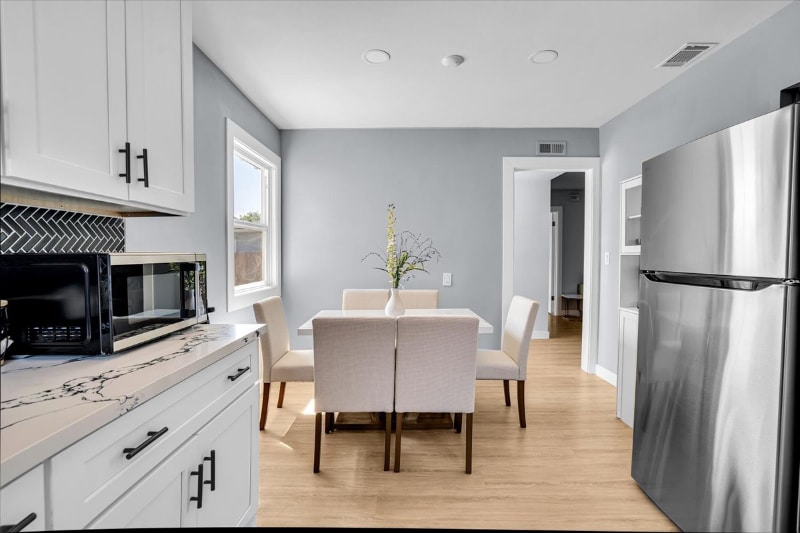 Building Photo - 1007 N Mohawk Ave