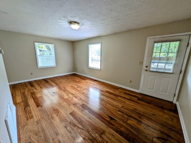 Building Photo - 34 Blackstone Ln