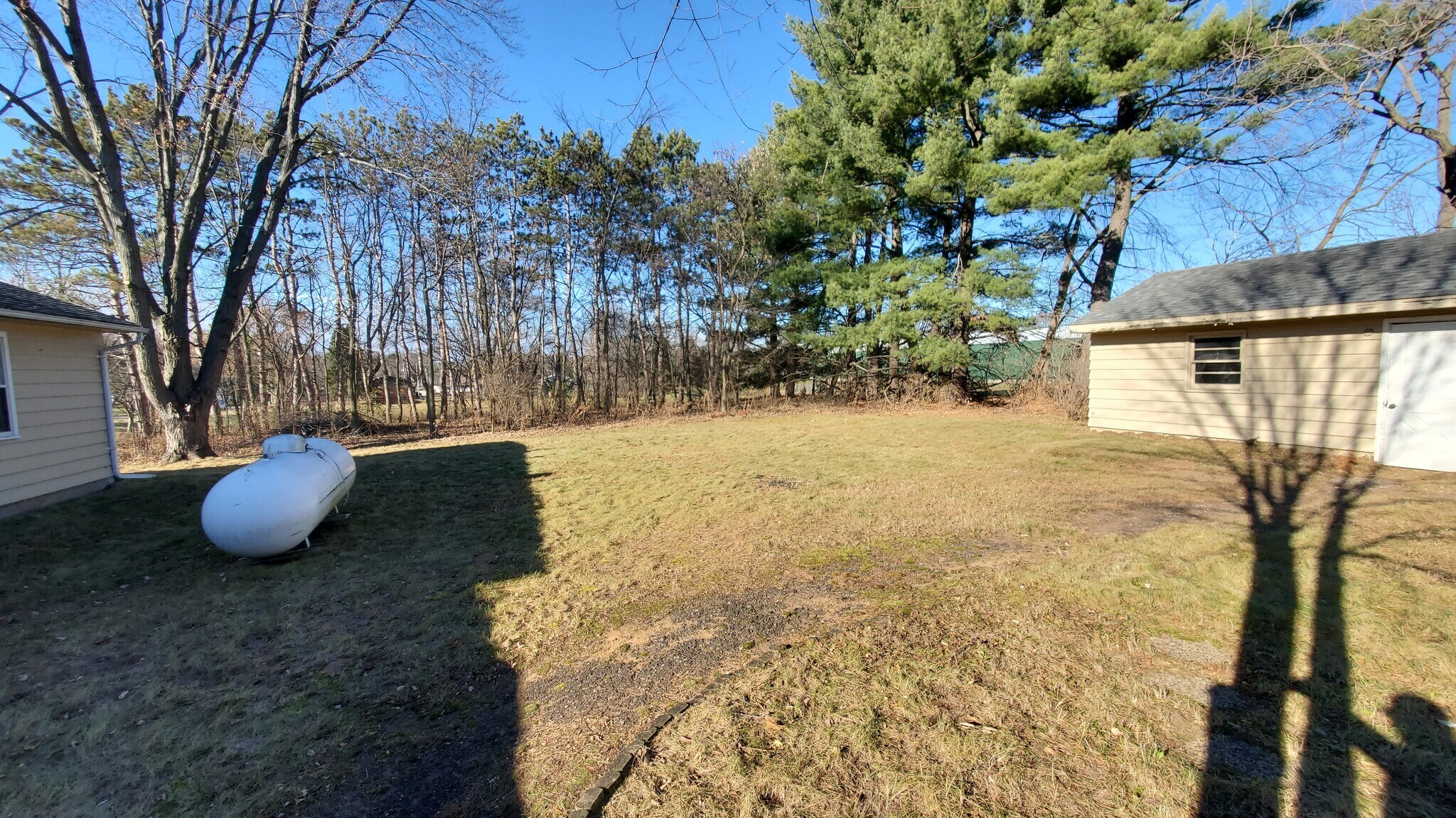 Building Photo - 2720 W Folsom St