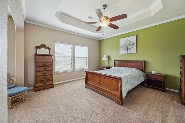 Building Photo - 919 E Tide Bay Cir