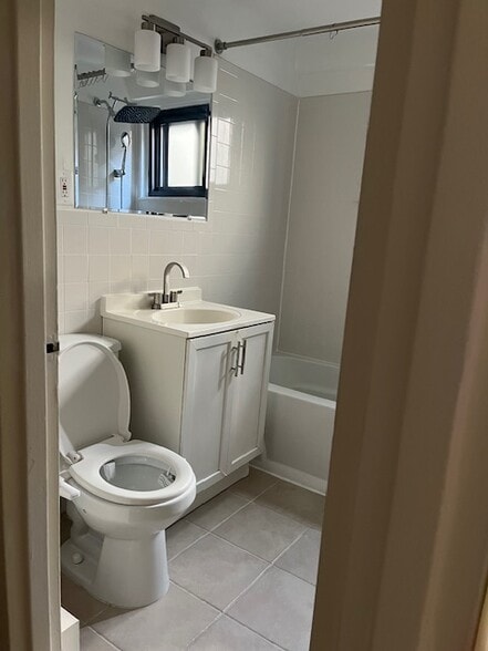 Building Photo - 2141 I St NW