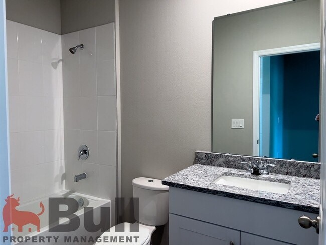 Building Photo - 5276 Luke Hammock St