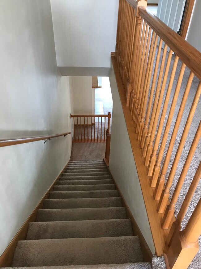 Building Photo - 676 Cobblestone Way