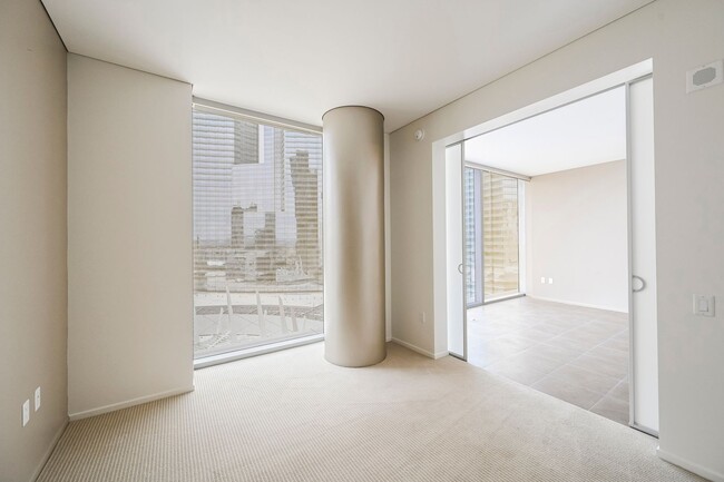 Building Photo - 1 bedroom in the heart of City Center on t...