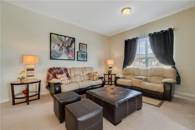 Building Photo - Beautiful WATERFRONT 3 bedrooms Condo loca...