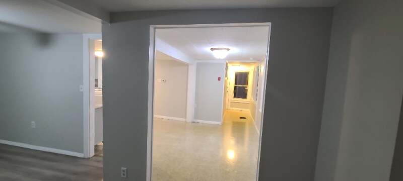 Building Photo - 261 Sunnyside Ave