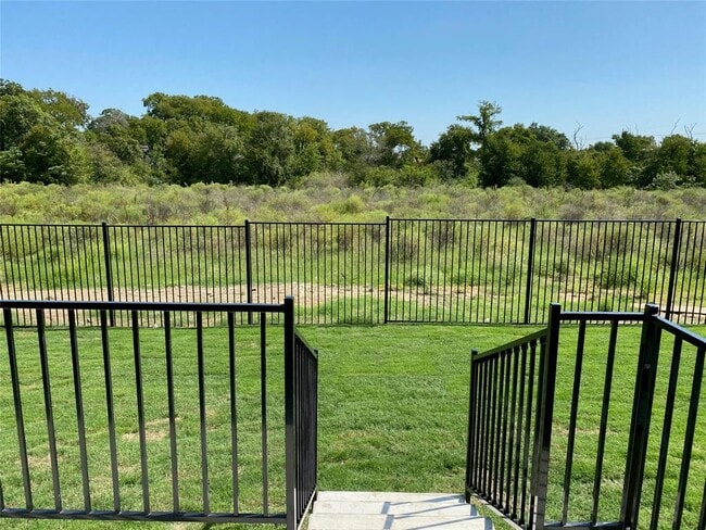 Building Photo - 3444 Pauling Loop