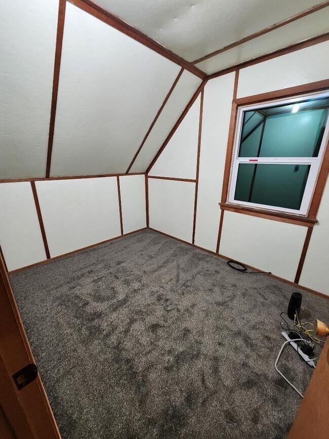 Building Photo - 26251 Alpine Ln