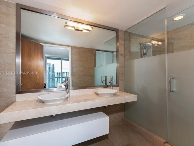 Building Photo - 92 SW 3rd St