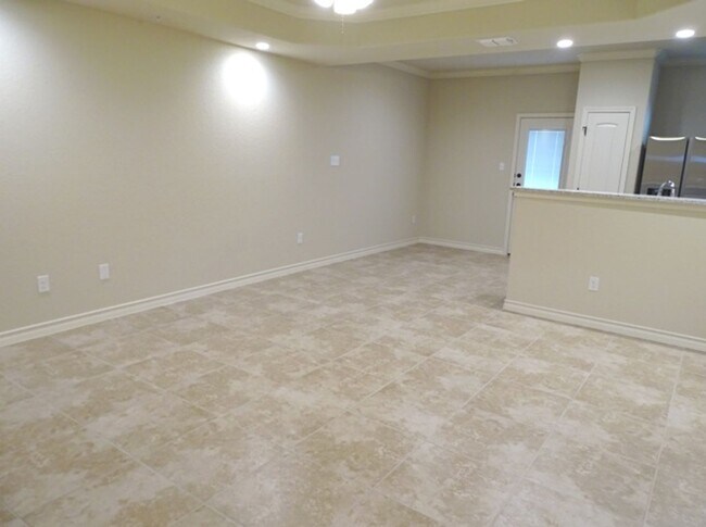 Building Photo - 6411 Luglio Ln