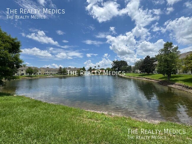 Building Photo - 2793 Club Cortile Cir