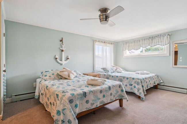 Building Photo - 2 Dover Ave