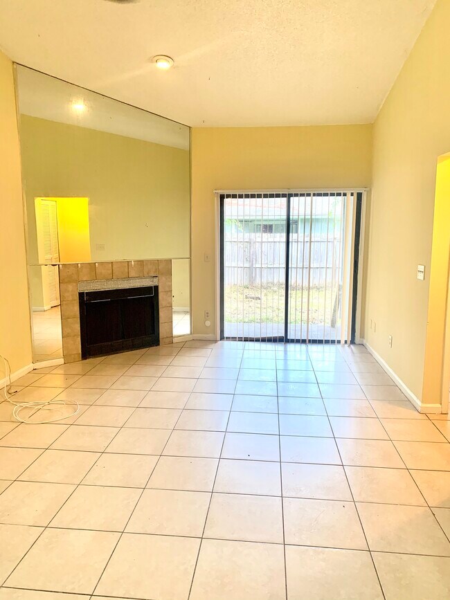 Building Photo - 5128 Indian Lakes Ct