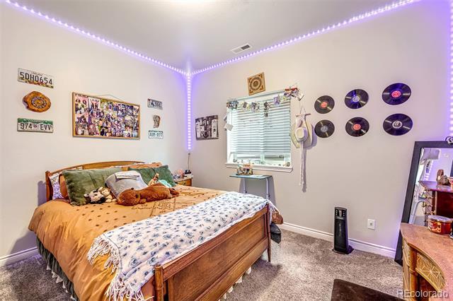 Building Photo - 358 Cliff View Dr