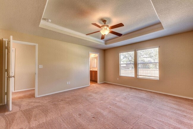 Building Photo - 4 Bedroom/3 Bath Ridge of Silverado Hills Subdivision