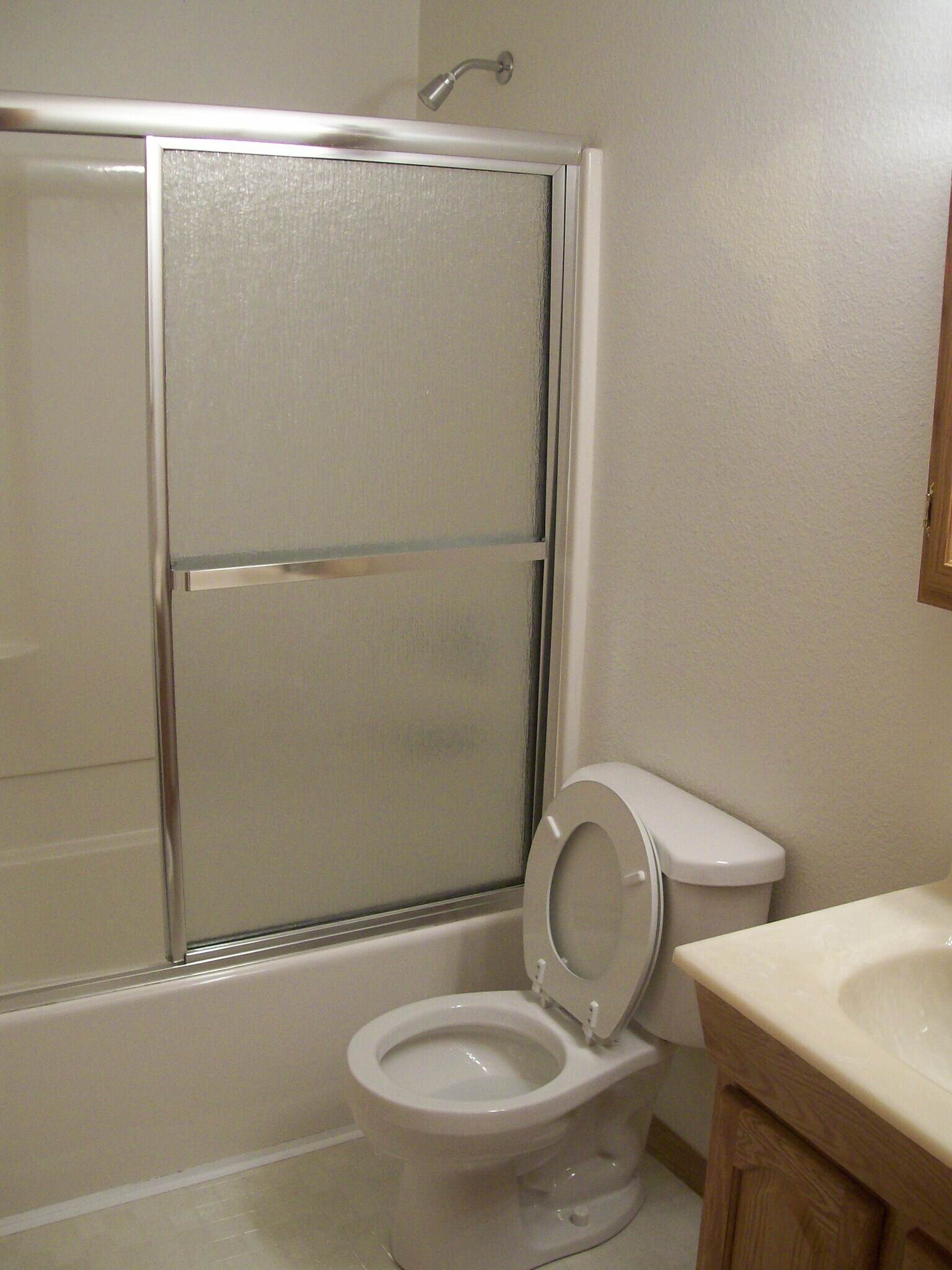 Building Photo - 2900 Ross Dr