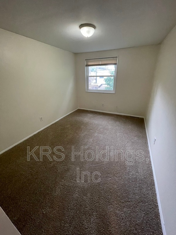 Building Photo - 6529 Pasteur Ct