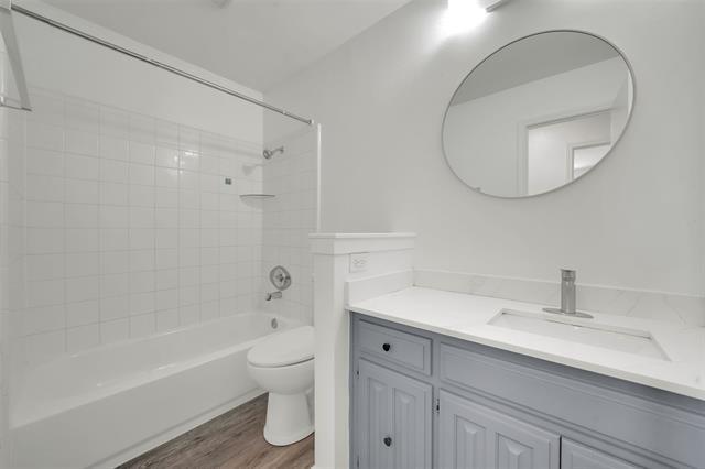 Building Photo - 2718 Laurel Oaks Dr
