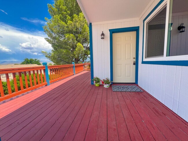 Building Photo - HOME – COTTONWOOD - VERDE VILLAGE UNITS