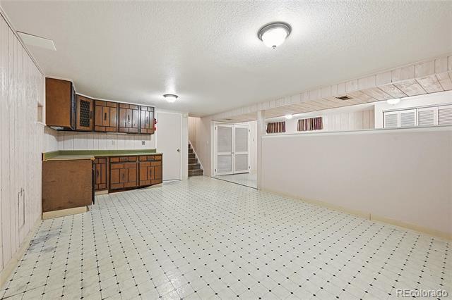 Building Photo - 9547 W Kentucky Dr