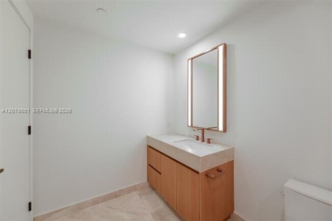 Building Photo - 1176 97th St