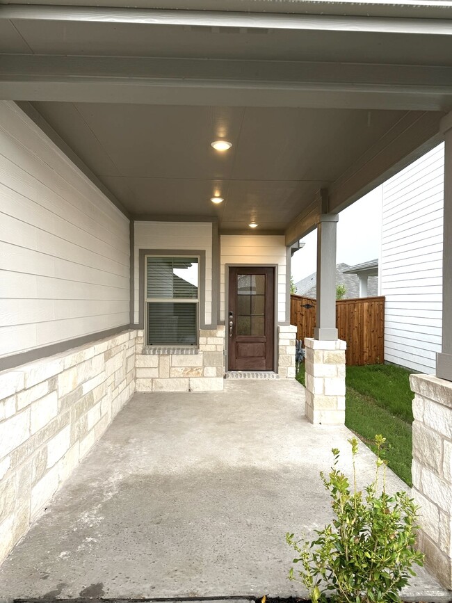 Building Photo - 3915 Marble Fls Dr