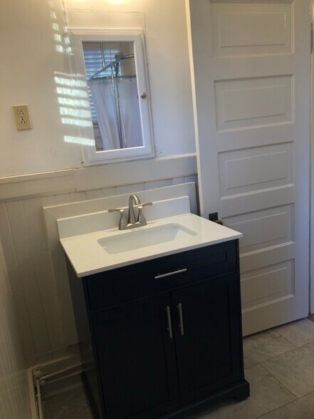 Building Photo - 1212 Brookstown Ave