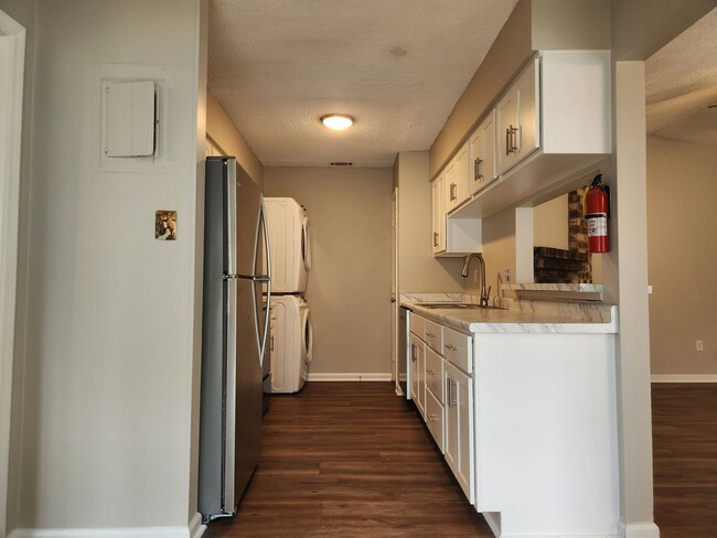 Building Photo - **Available June 1st ** Newly Remodeled 2 ...