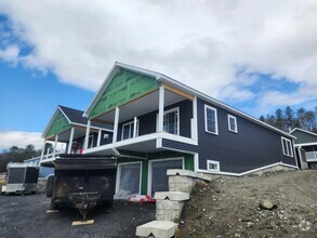 Building Photo - 84 Ivan Dr