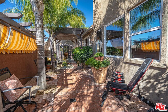 Building Photo - 27887 Skycrest Cir Dr