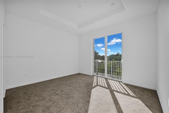 Building Photo - 1400 SE 6th Rd