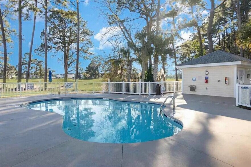 Building Photo - 4879 Luster Leaf Cir