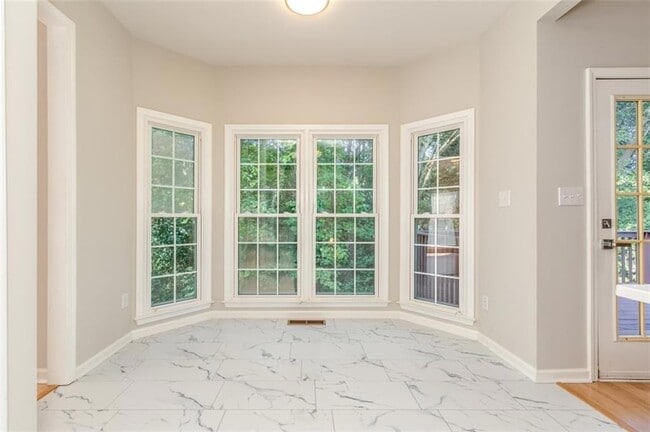 Building Photo - 3418 Rose Arbor Ct