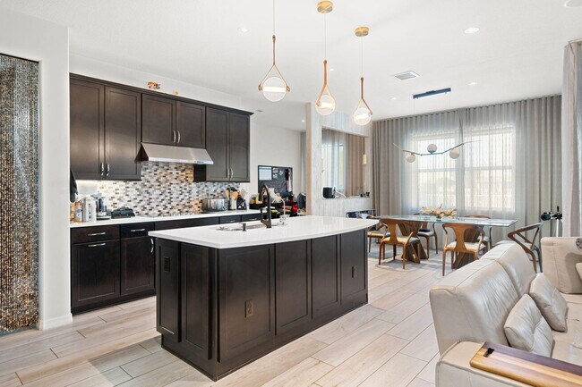 Building Photo - 1512 Bursera Ter