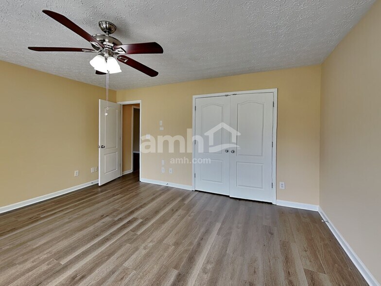 Building Photo - 101 Springbrook Ln