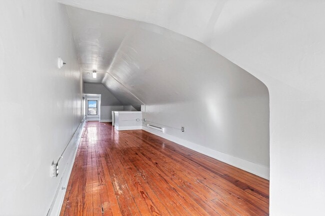 Building Photo - Charming 3 Bedroom, 1 Bath Home for Rent -...