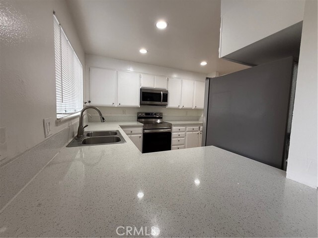 Building Photo - 28207 Ridgethorne Ct