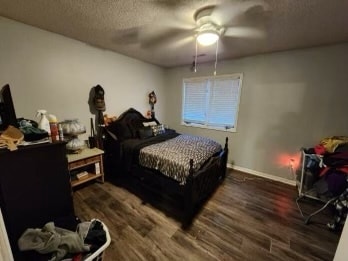 Building Photo - 220 Summertree Ln