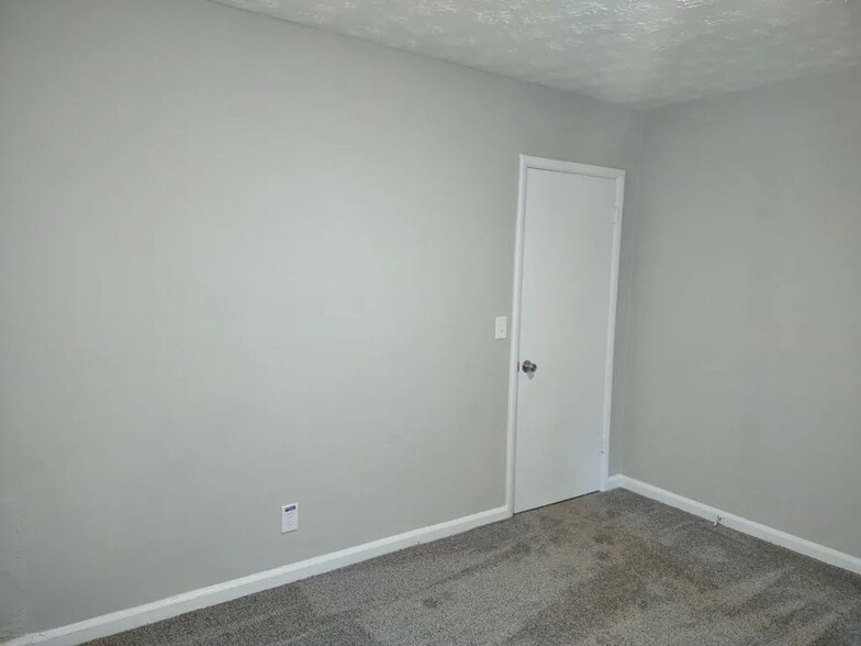 Building Photo - 1273 Bedford Ave