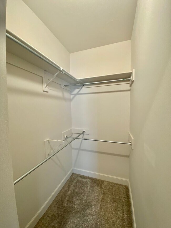 Building Photo - 1703 102nd St