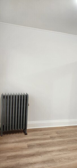 Building Photo - 110 Brainerd Rd