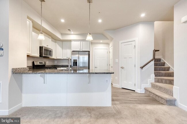 Building Photo - Live in the highly coveted community of Pa...