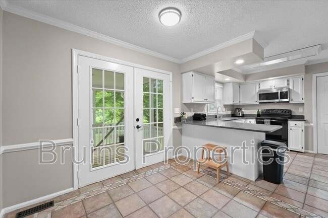 Building Photo - 4457 Eagles Nest Dr