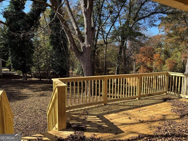 Building Photo - 1885 Crystal Dr