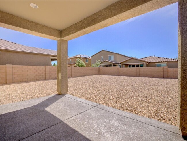 Building Photo - 6568 E Via Arroyo Azul