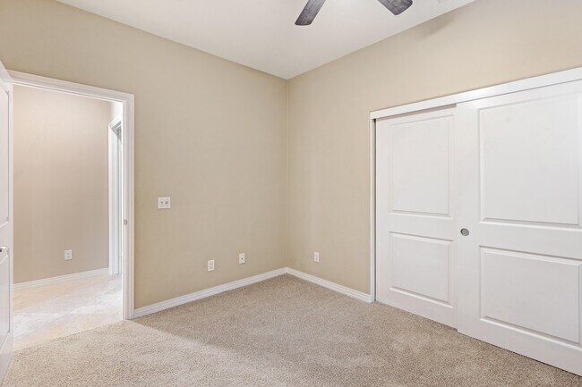 Building Photo - 52178 Rosewood Ln