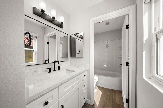 Building Photo - COMING SOON - Beautiful Highland Home