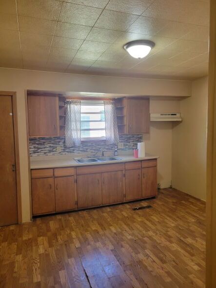 Building Photo - 243 W Ely St