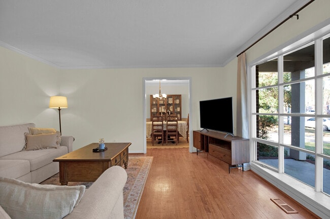 Building Photo - 3305 Granville Dr