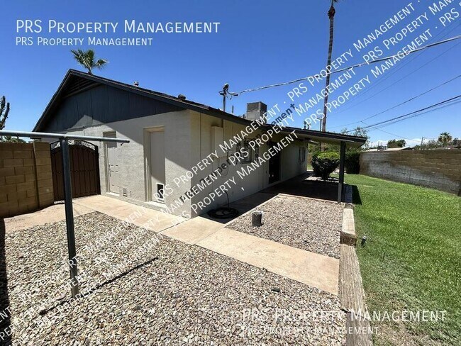 Building Photo - 6926 E Windsor Ave